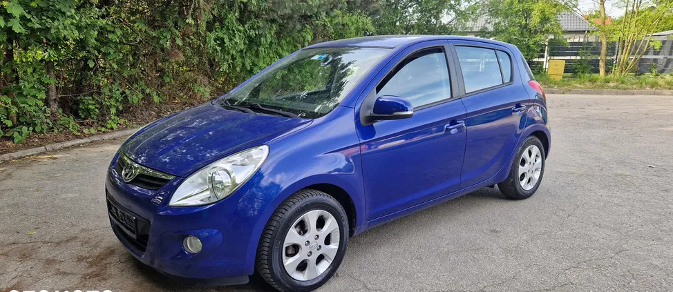 samochody osobowe Hyundai i20 cena 17300 przebieg: 128000, rok produkcji 2011 z Bartoszyce